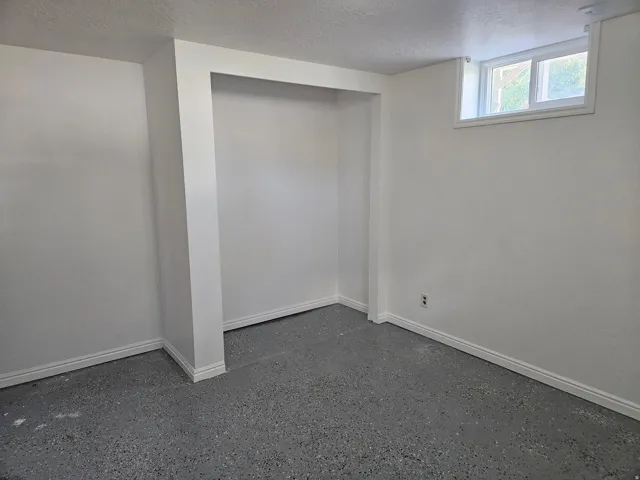 Photo prior to current tenant
