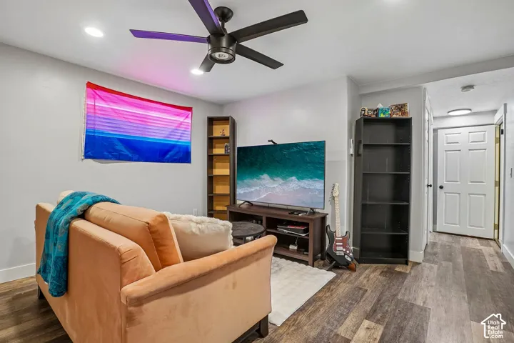 Basement MIL Apartment: Living Room