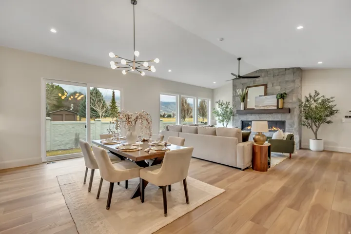 Roomy dining area comfortable for guests