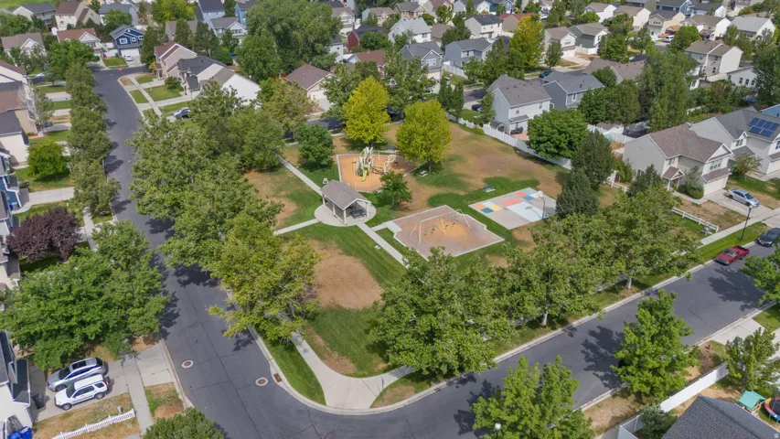 24 N Montrose Ln, Saratoga Springs, Utah 84043