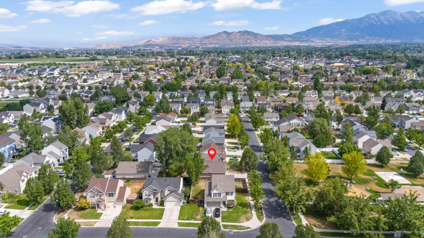 24 N Montrose Ln, Saratoga Springs, Utah 84043