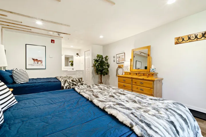 17017 Ant Flat Rd, Avon, Utah 84328