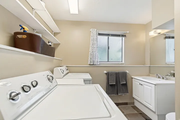 5998 S Blue Stone Cir, Murray, Utah 84123
