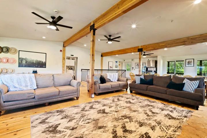 17017 Ant Flat Rd, Huntsville, Utah 84317