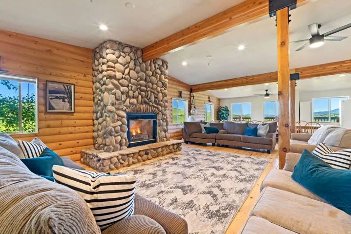 17017 Ant Flat Rd, Huntsville, Utah 84317