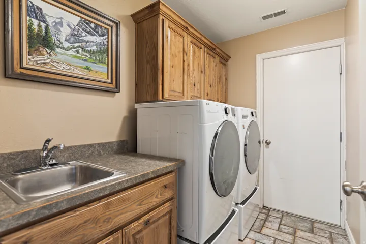 180 N 150 E, Redmond, Utah 84652