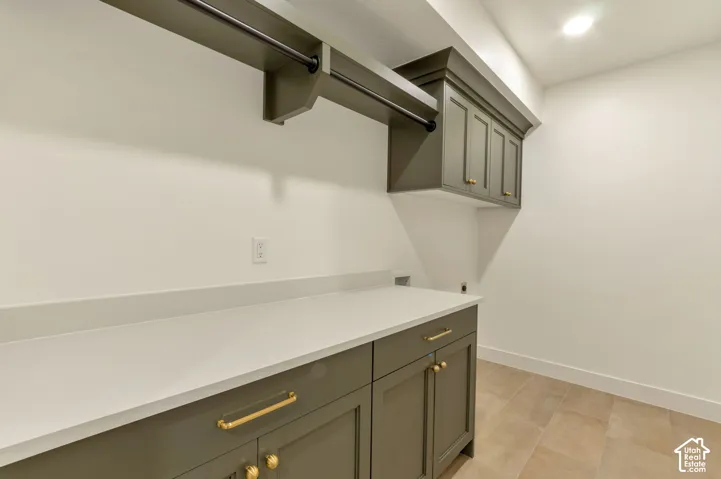 39 N Hayfield Cir, Kaysville, Utah 84037