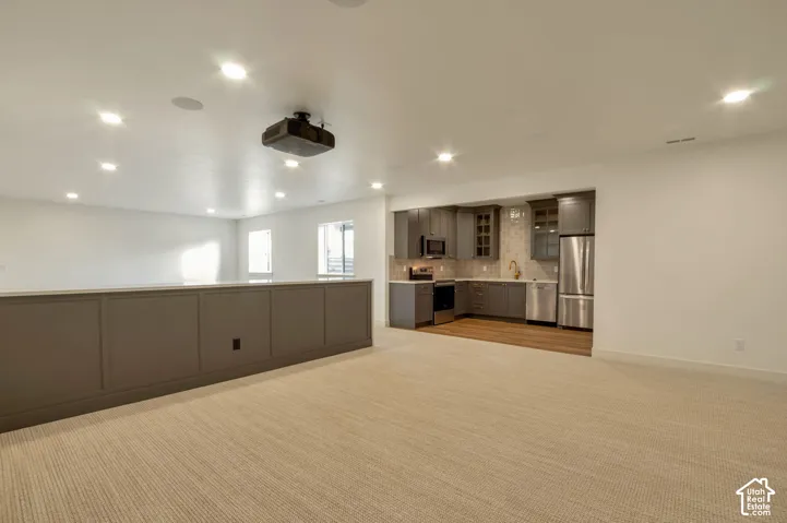 39 N Hayfield Cir, Kaysville, Utah 84037