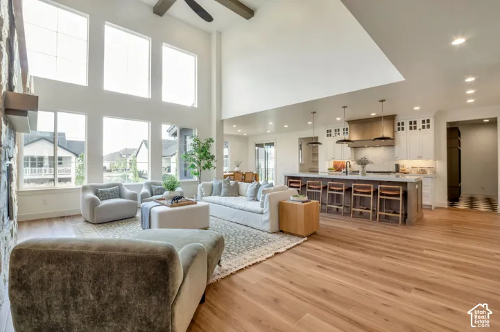 39 N Hayfield Cir, Kaysville, Utah 84037