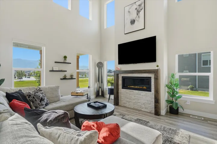 Soaring ceilings with transom windows