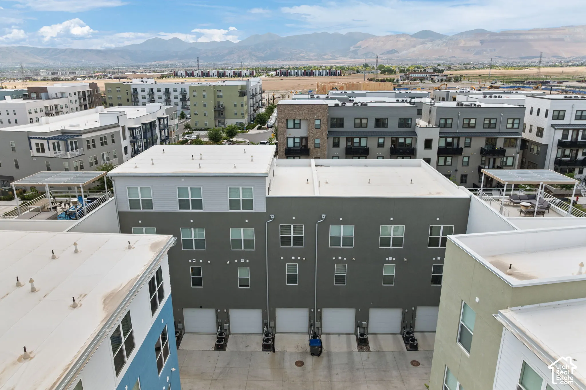Modern townhome community featuring contemporary architectural design