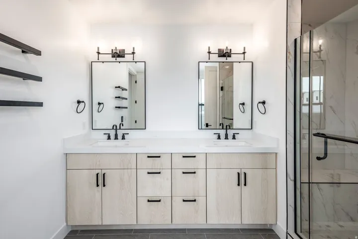 2250 E Murray Holladay Rd #201, Holladay, Utah 84117