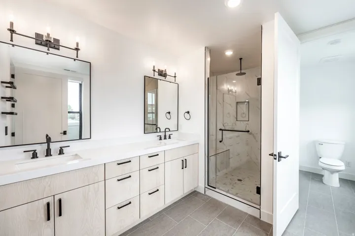 2250 E Murray Holladay Rd #201, Holladay, Utah 84117