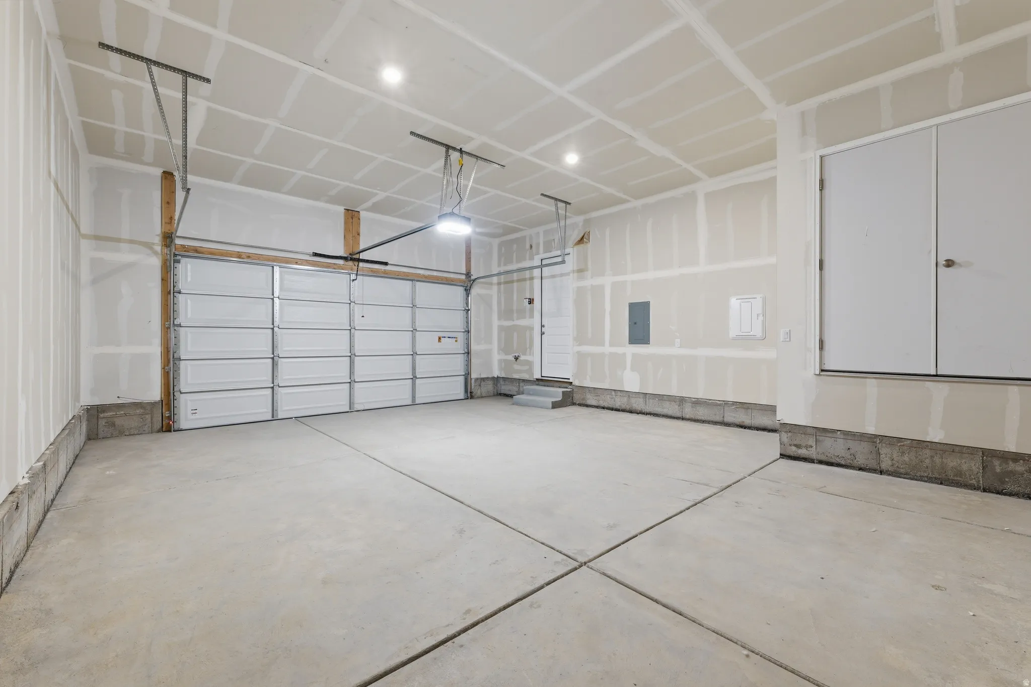 Oversized Garage - Fits Full-size Trucks/RVs
