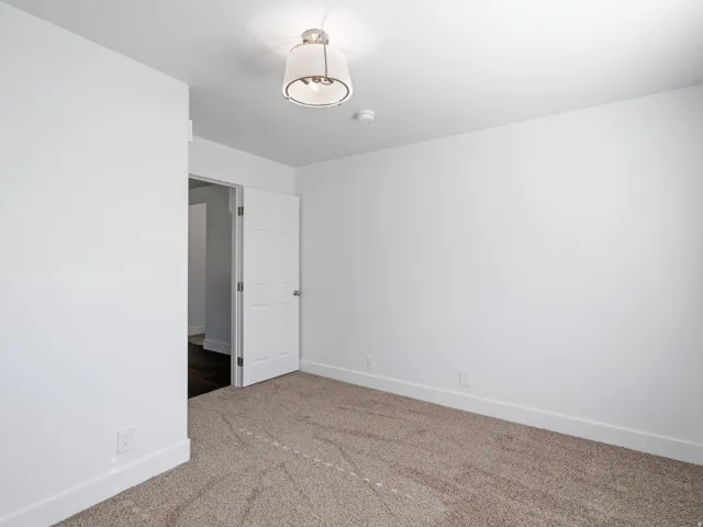 1811 Shepard Ln, Lake Point, Utah 84074