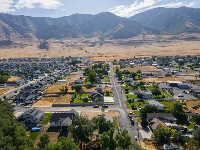 1811 Shepard Ln, Lake Point, Utah 84074