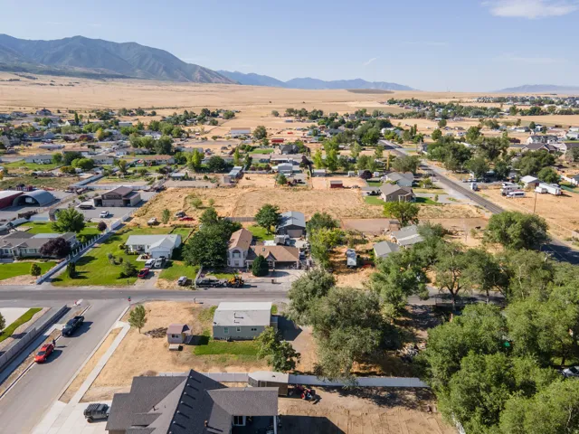 1811 Shepard Ln, Lake Point, Utah 84074