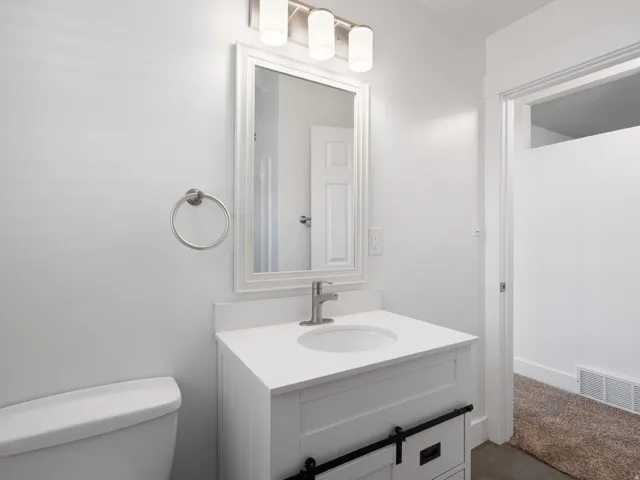 1811 Shepard Ln, Lake Point, Utah 84074