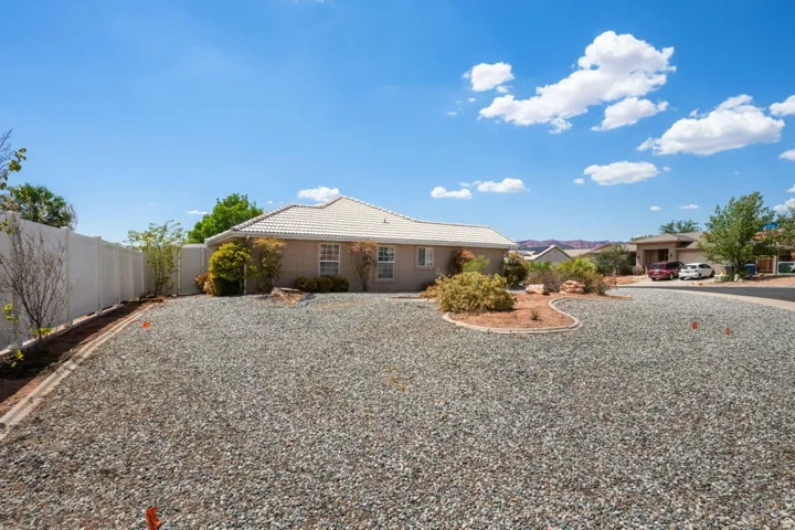 1549 W 1550 N, St. George, Utah 84770