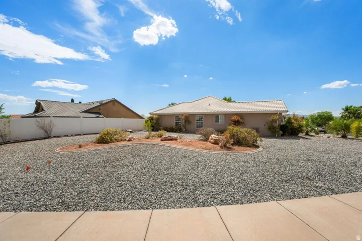 1549 W 1550 N, St. George, Utah 84770