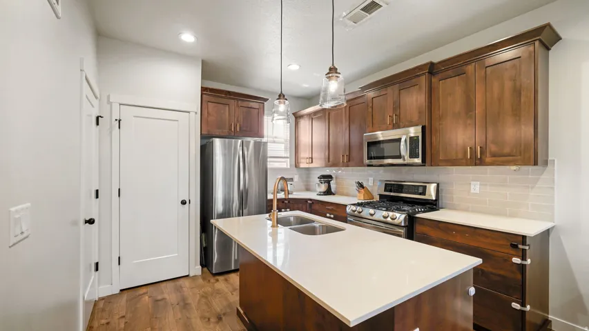 11436 S Lake Run Rd #326, South Jordan, Utah 84009