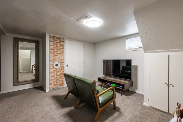 658 E Locust St, Sandy, Utah 84070