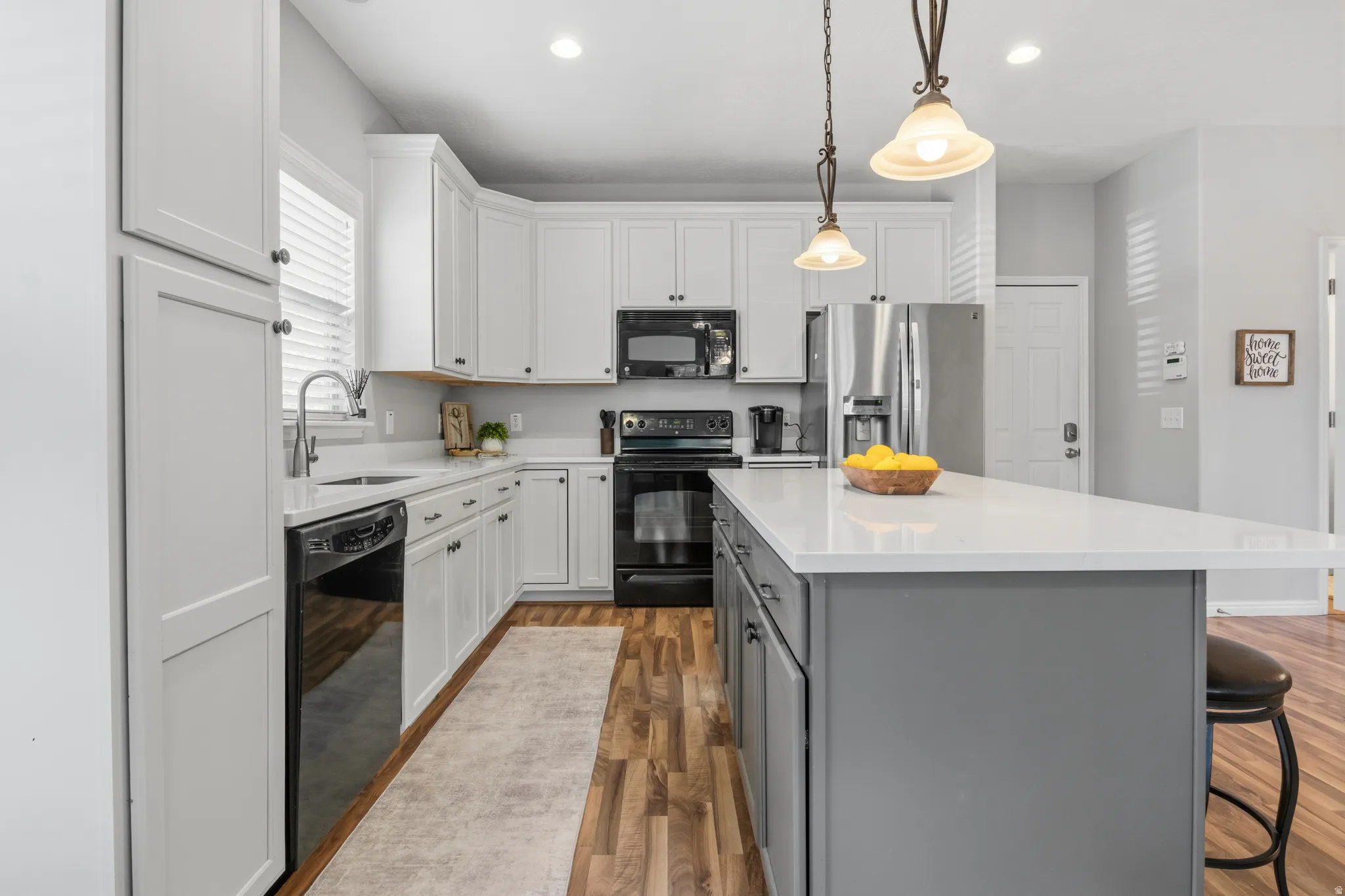 New quartz countertops