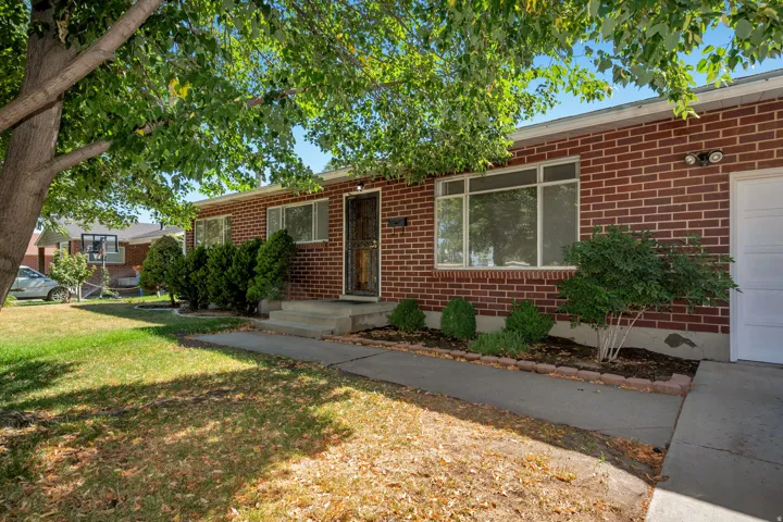 6871 S Springbrook Way, Cottonwood Heights, Utah 84121