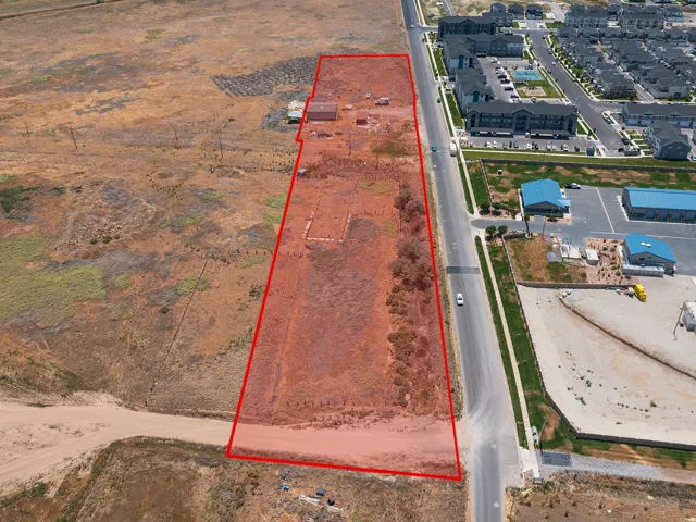 Expansive rectangular lot with established perimeter boundaries