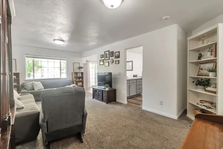 251 S Parkside Ct, Provo, Utah 84601