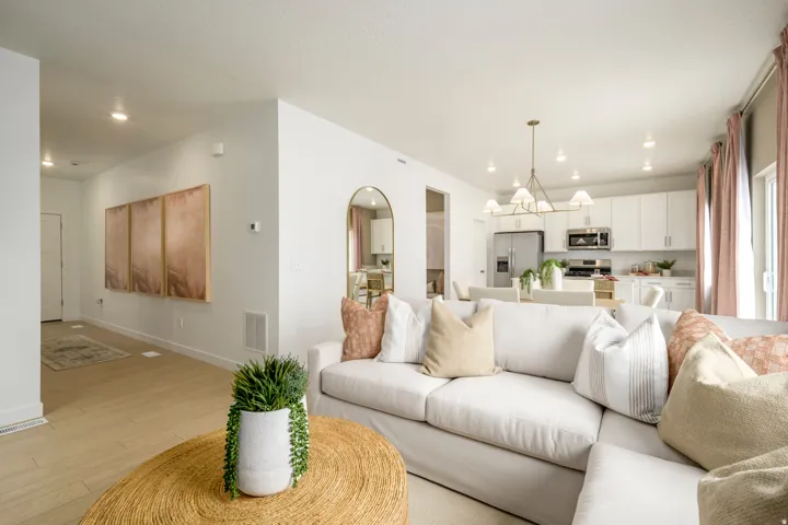 7616 S Graphite Dr #327, West Jordan, Utah 84081