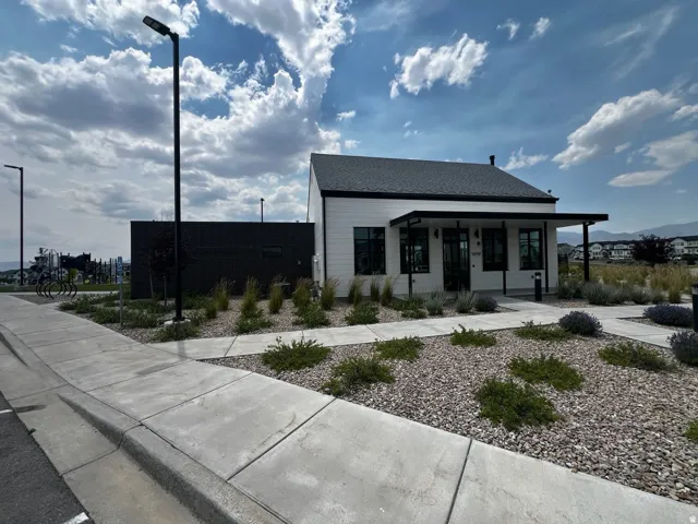 7612 S Graphite Dr #328, West Jordan, Utah 84081