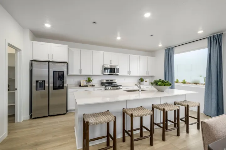 7612 S Graphite Dr #328, West Jordan, Utah 84081