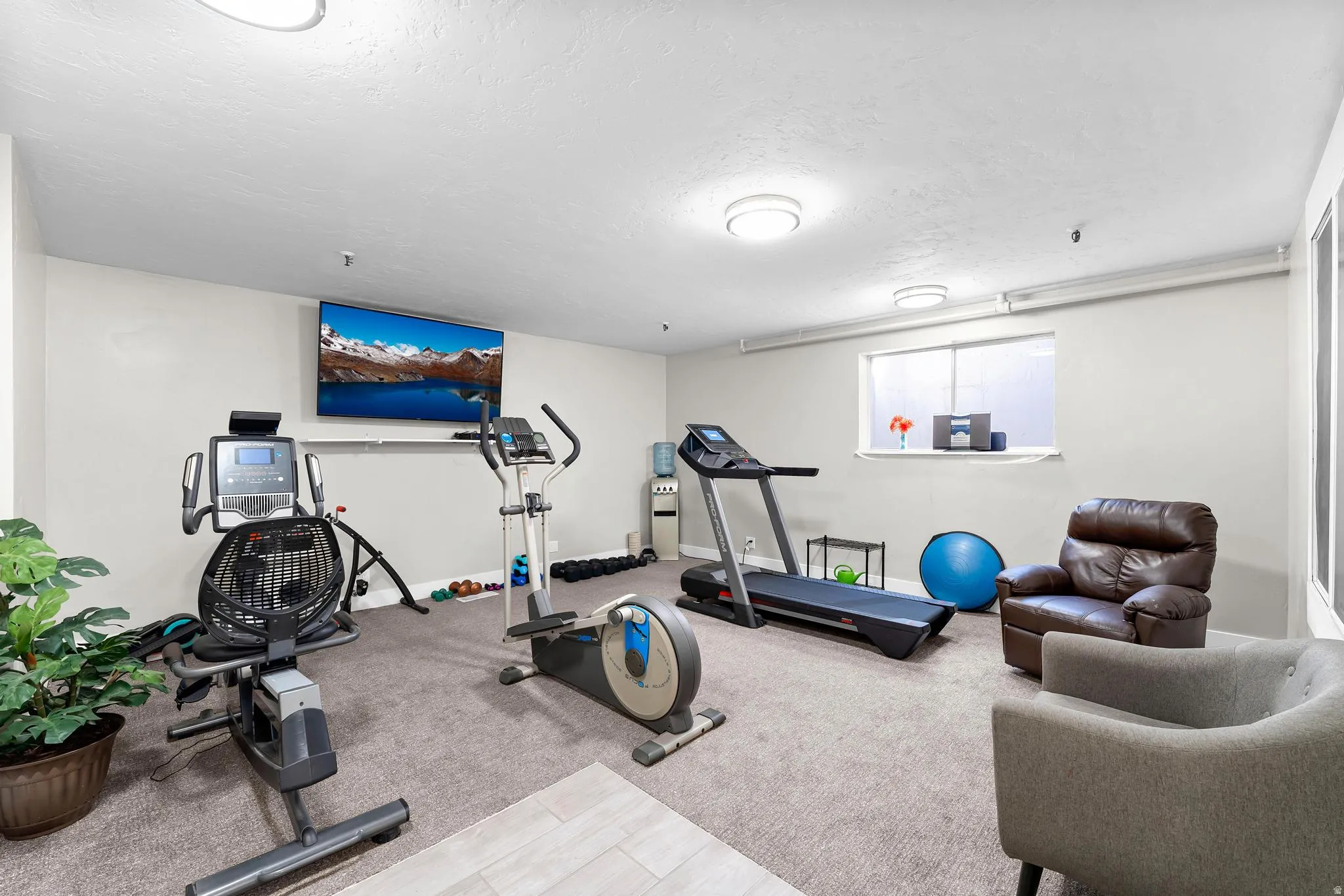 Facility fitness room