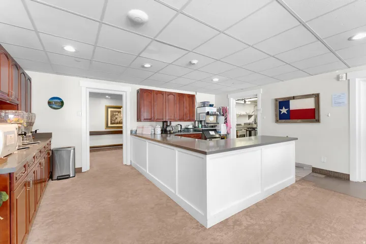 Wet bar area outside of kitchen