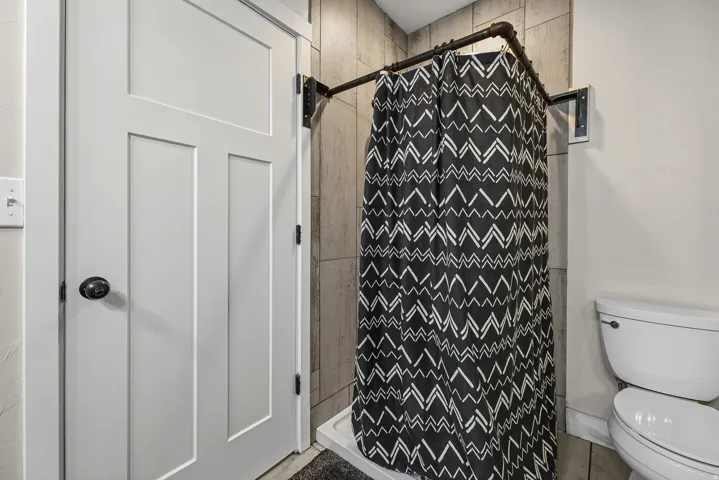 3/4 Bathroom