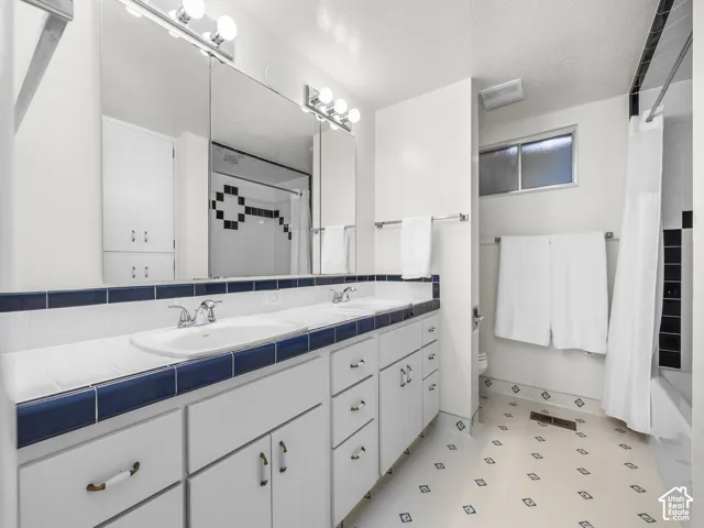 Basement full bathroom