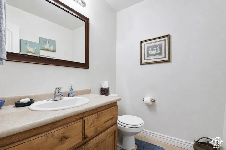 1/2 Bath off of Laundry / Mudroom