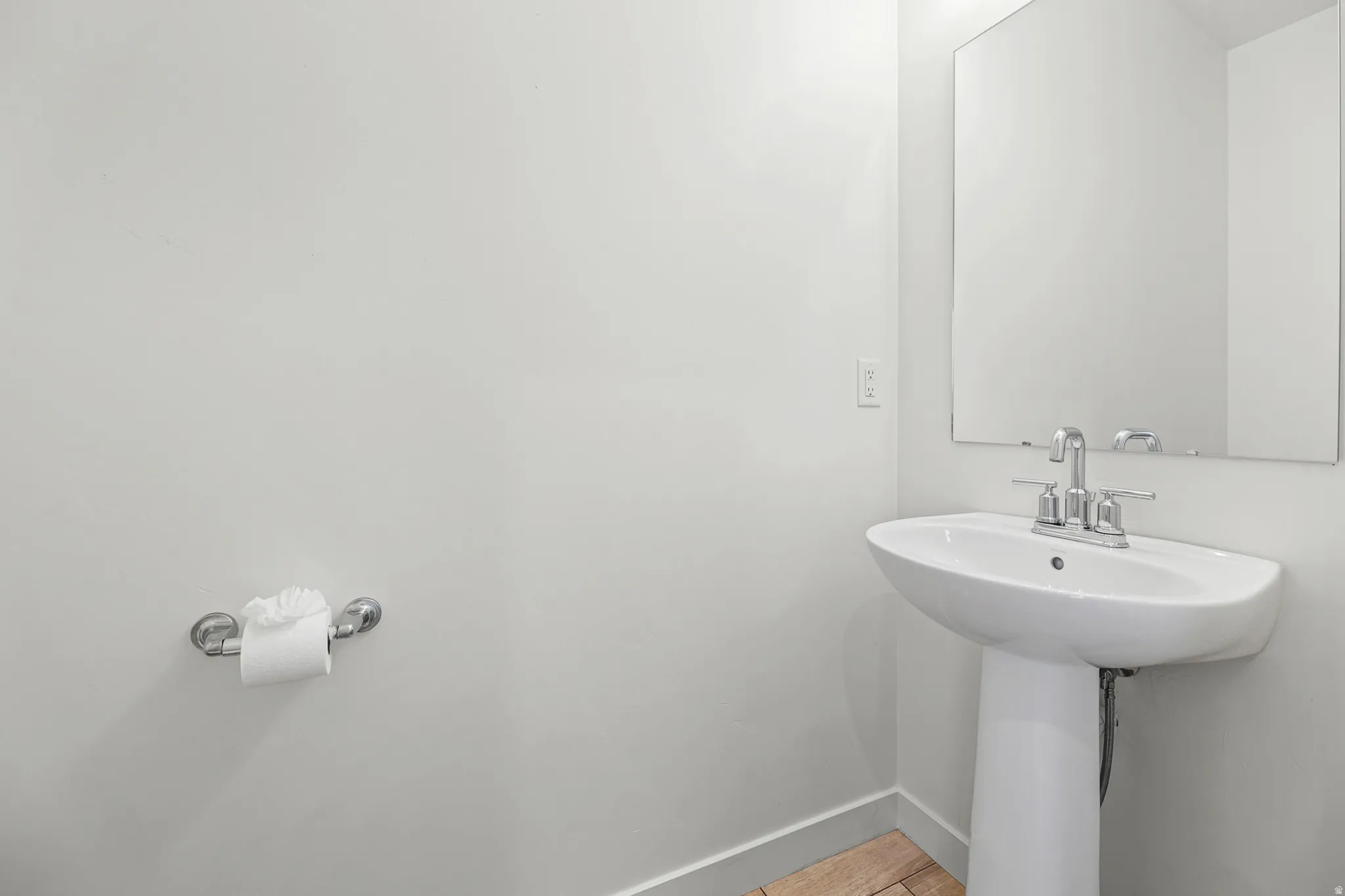 1/2 bathroom