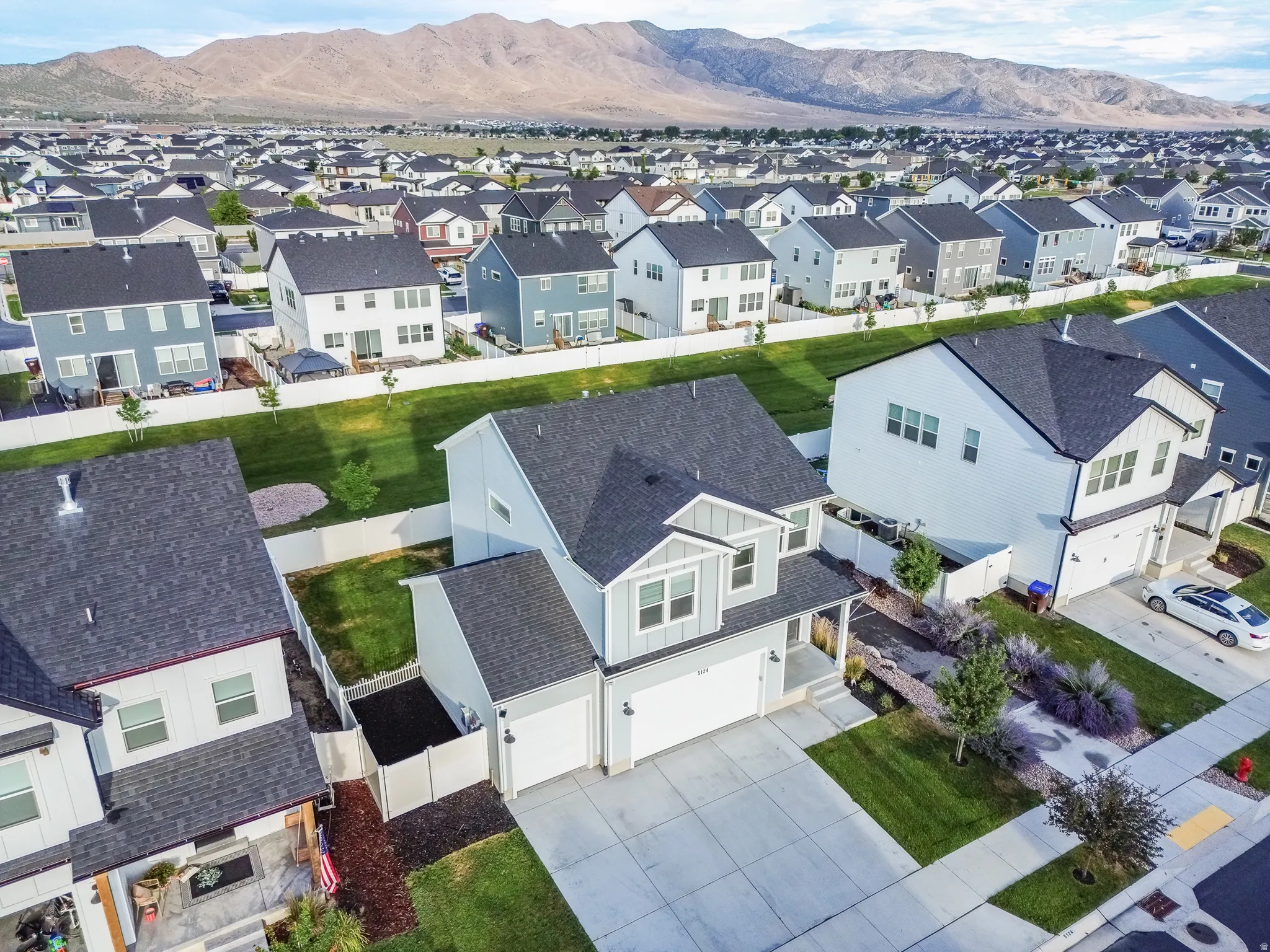 Aerial view - no backyard neighbors