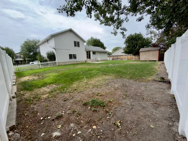 Garden area & backyard grassy areas