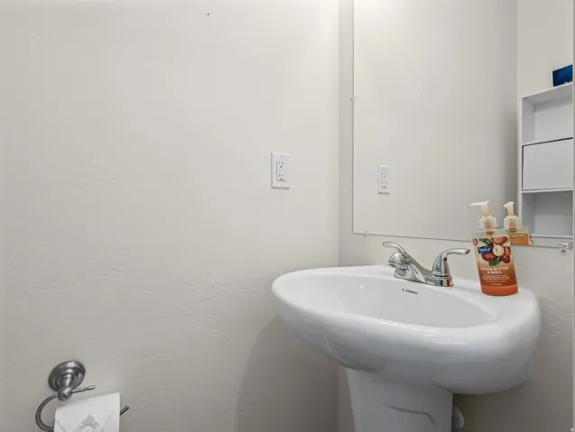 1/2 bath next to kitchen