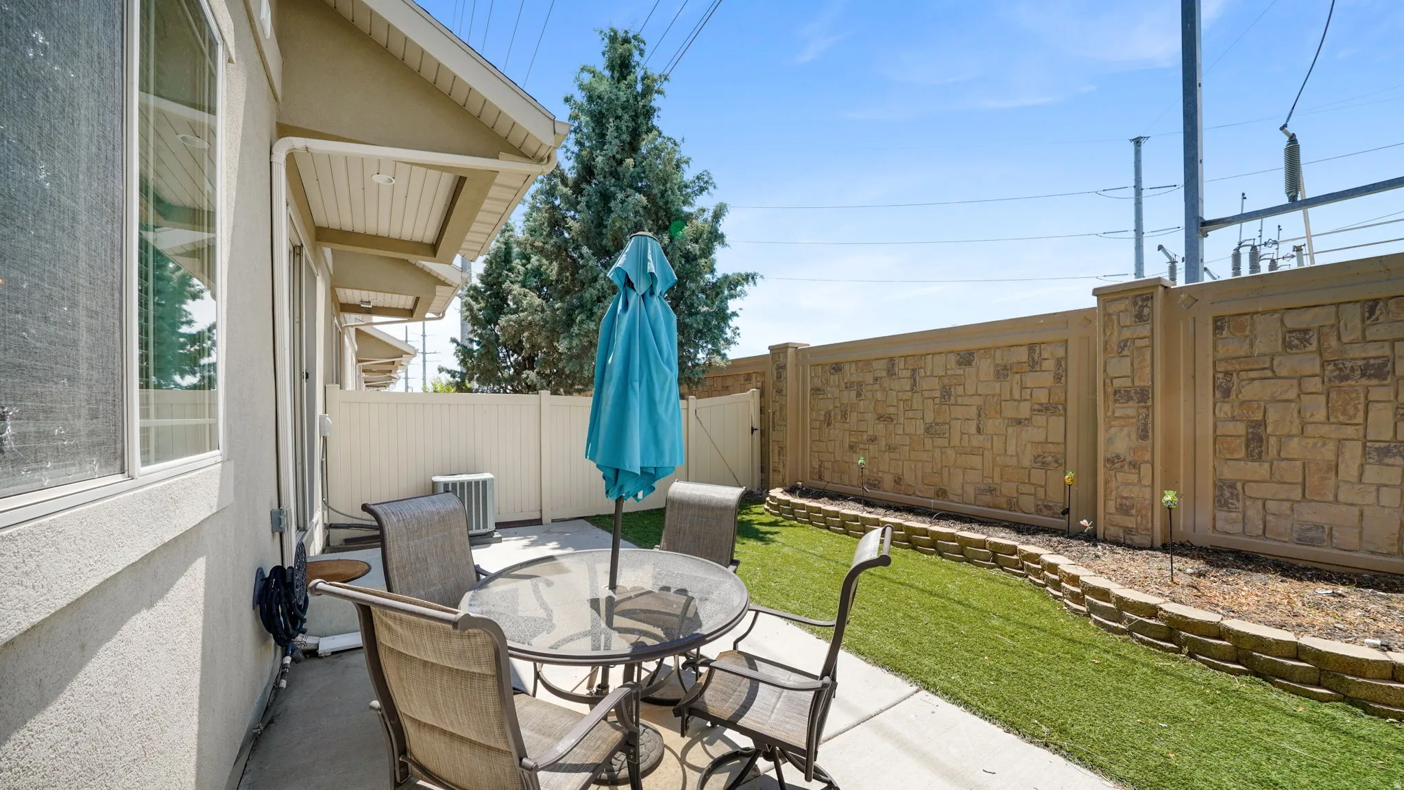 Large Backyard Space