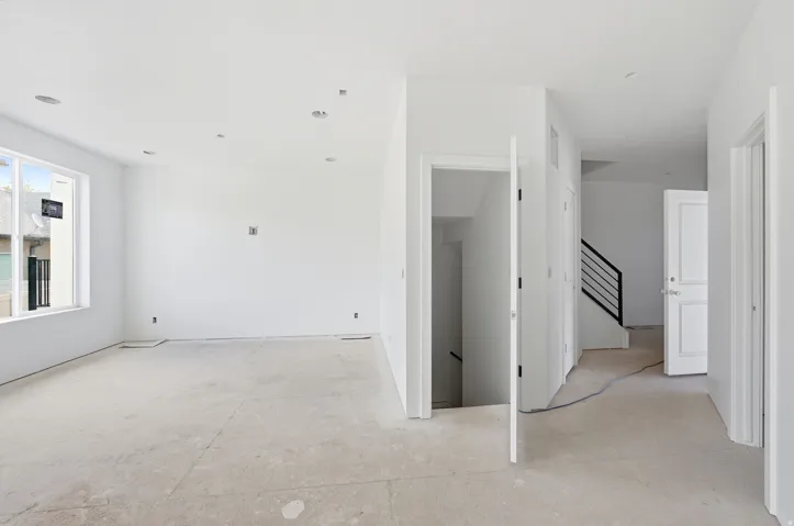 191 E 210 N, North Salt Lake, Utah 84054