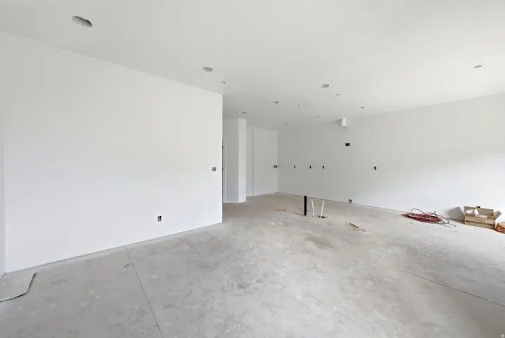 191 E 210 N, North Salt Lake, Utah 84054