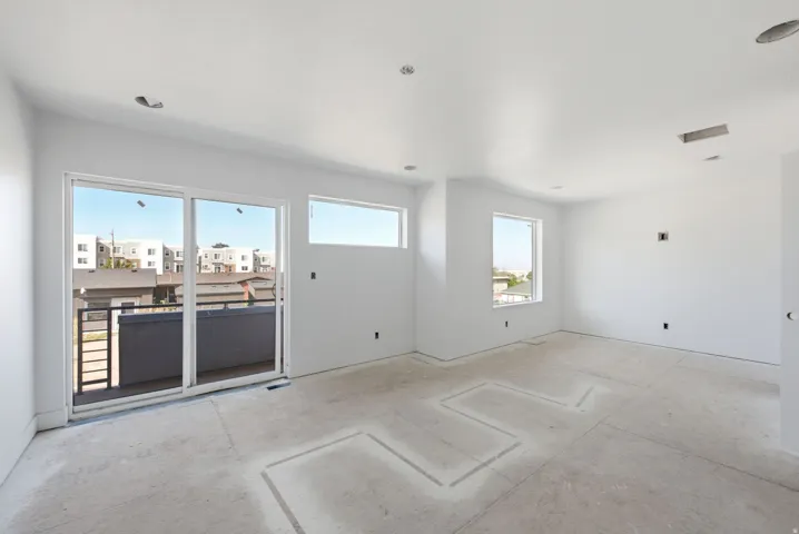 191 E 210 N, North Salt Lake, Utah 84054