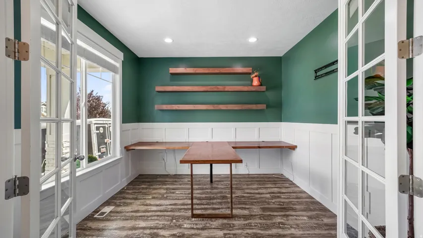 Front office or formal living room
