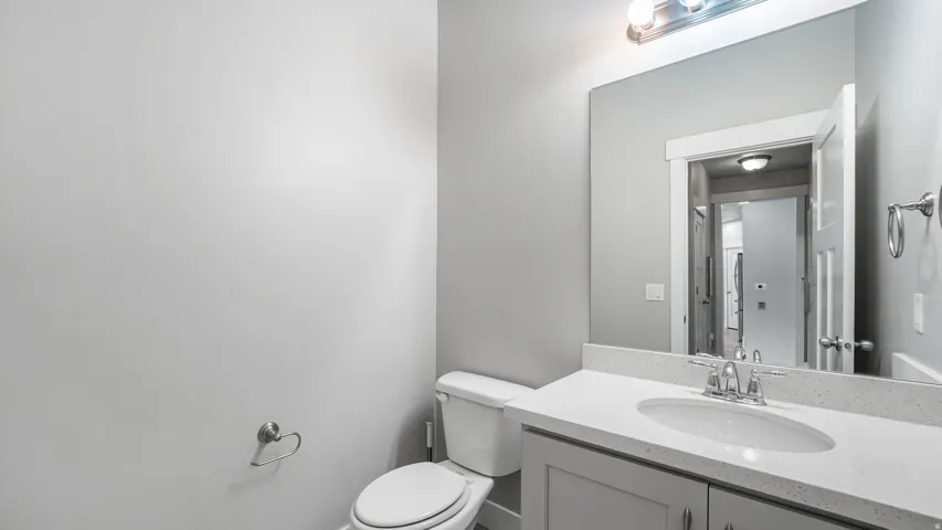 1/2 bathroom