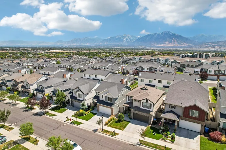 Expansive residential neighborhood featuring diverse architectural styles