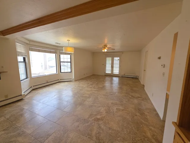 1094 E Loch Lomond Dr, Millcreek, Utah 84117